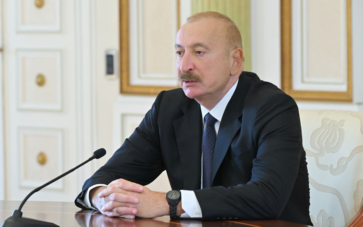 YAP_1992's tweet photo. Prezident İlham Əliyev TDT-yə üzv ölkələrin təhlükəsizlik üzrə rəhbər şəxslərini qəbul edib.

https://t.co/l0ZQGNvGMA https://t.co/bXJakJ5p8L