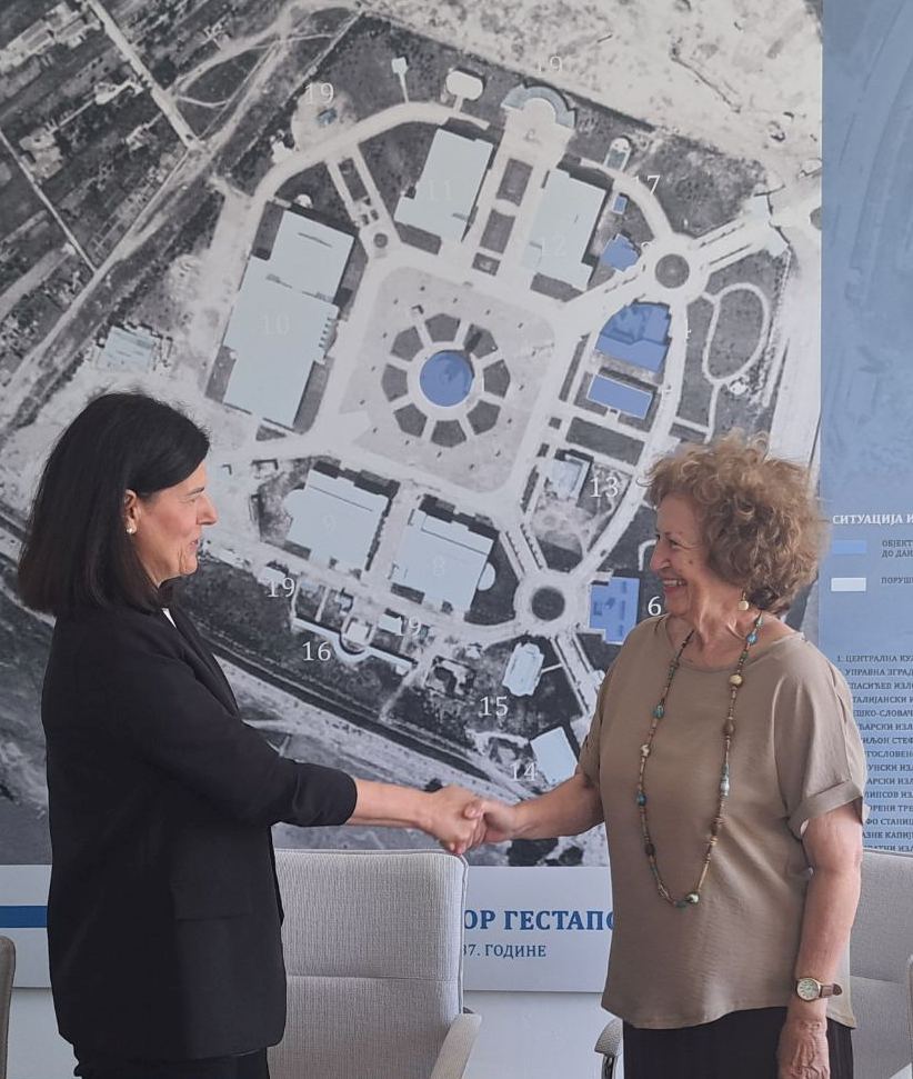 DonjaGradina's tweet photo. Јавна установа "Спомен-подручје Доња Градина" и Меморијални центар Старо сајмиште потписали су споразум о сарадњи који ће већ од ове јесени имати конкретен заједничке програмске активности у Републици Србији и Републици Српској. https://t.co/fwkawzok8k