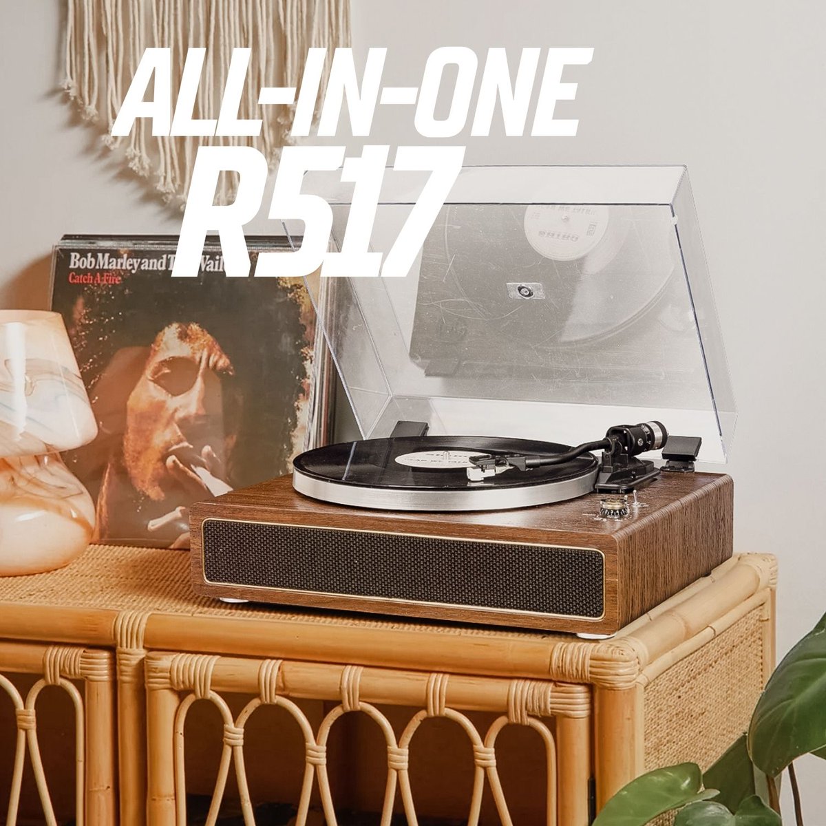 RetrolifeP's tweet photo. Retrolife all-in-one record players combine a quality turntable, built-in stereo speakers, and an Audio-Technica ATN3600L MM cartridge for a rich vinyl experience. https://t.co/yIk5nCrBRA