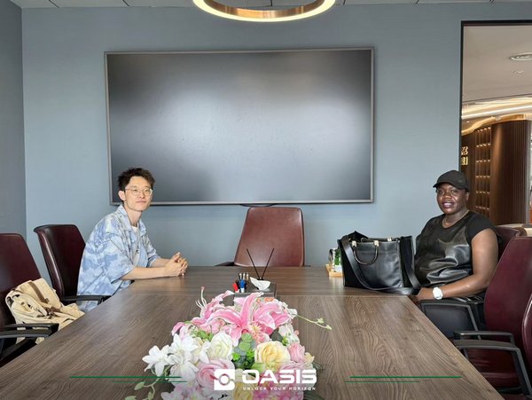 oasisnevdrive's tweet photo. 🇲🇱➡️🇨🇳 From Mali to China!

Our customer visited to inspect our machines and discuss the next steps. 🚜🤝

📩FIND MORE: sales@oasisnev.com
#SANY #WheeledExcavator #MachineryExport https://t.co/uTbplWuyxw
