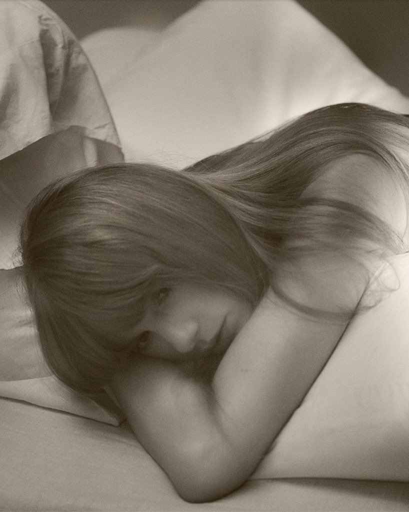 PopCrave's tweet photo. “The Alchemy” by Taylor Swift has reached 300 MILLION streams on Spotify.

It’s her 132nd song to achieve this. https://t.co/ZXmBthFhPH