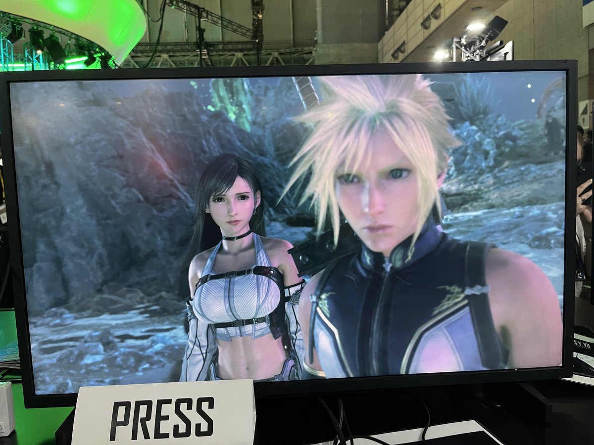 Genki_JPN's tweet photo. FF7 Revelation TGS demo! https://t.co/6UEgX9K9y8