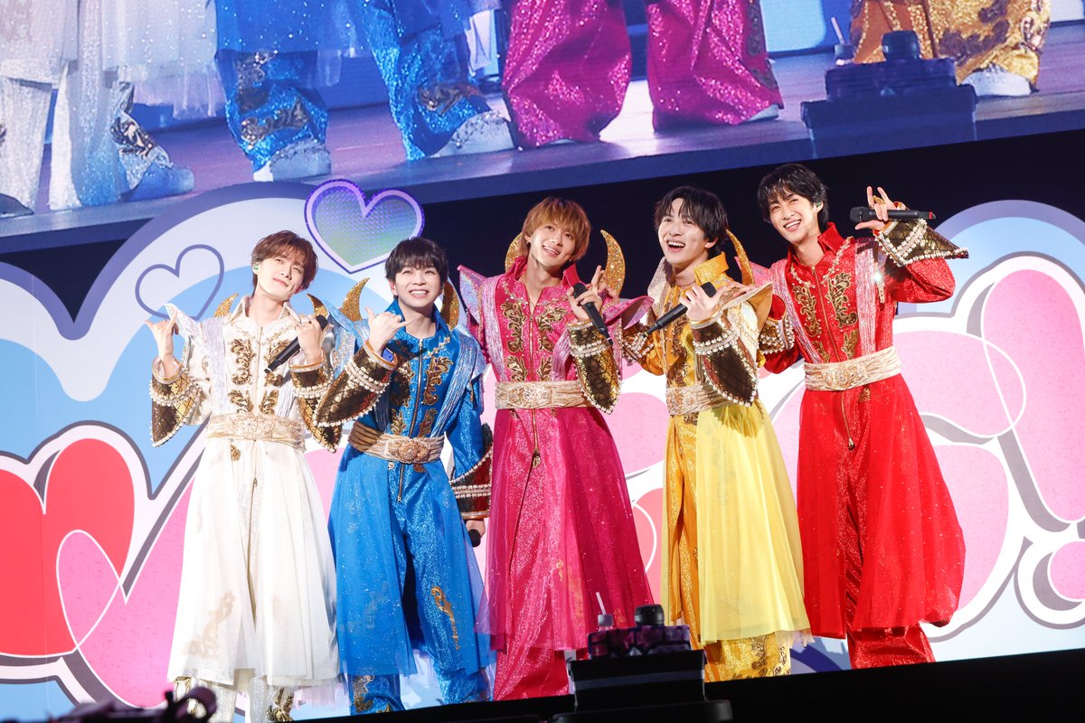 modelpress's tweet photo. ◤M!LK「LOVE ENG!NE」
“9000人来場”リリイベレポート🚲💨◢

\み！るきーずいるから輝ける/
🤘「時空超えてユニバース」初披露
🤘「紅白」「レコ大」…年末に向けた熱い目標
🤘今年の漢字は「“牛乳”でお願いします」⁉️

📸写真多数
https://t.co/SRCi5Qtm27

@milk_info https://t.co/QbvzRYSQXp