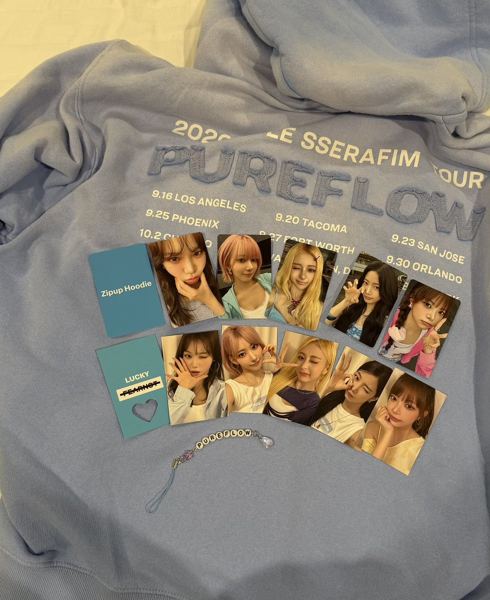 skts_jc's tweet photo. can’t believe my luck i managed to get the lucky card somehow 2 years in a row le sserafim ur officially my lucky charm ilysm 💗🫶 https://t.co/eWjaZ2fgzG
