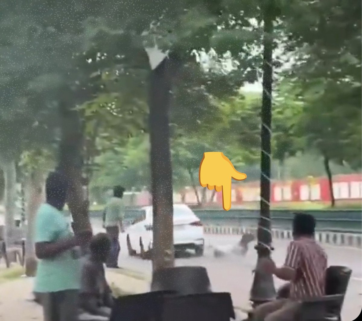 yashsystum's tweet photo. ONE VIDEO MADE US JUDGES. THE SECOND VIDEO CHANGED THE ENTIRE NARRATIVE. 💀

The Lucknow car case shows how quickly social media can turn a few seconds of footage into a complete verdict.

We see the clips, form opinions and decide who’s right or wrong—then another video appears and suddenly the whole story looks different.

The full truth can only come out through the investigation. Relationship disputes are painful, but violence is never the solution.

Maybe we should stop judging people from a viral clip before knowing the whole story.