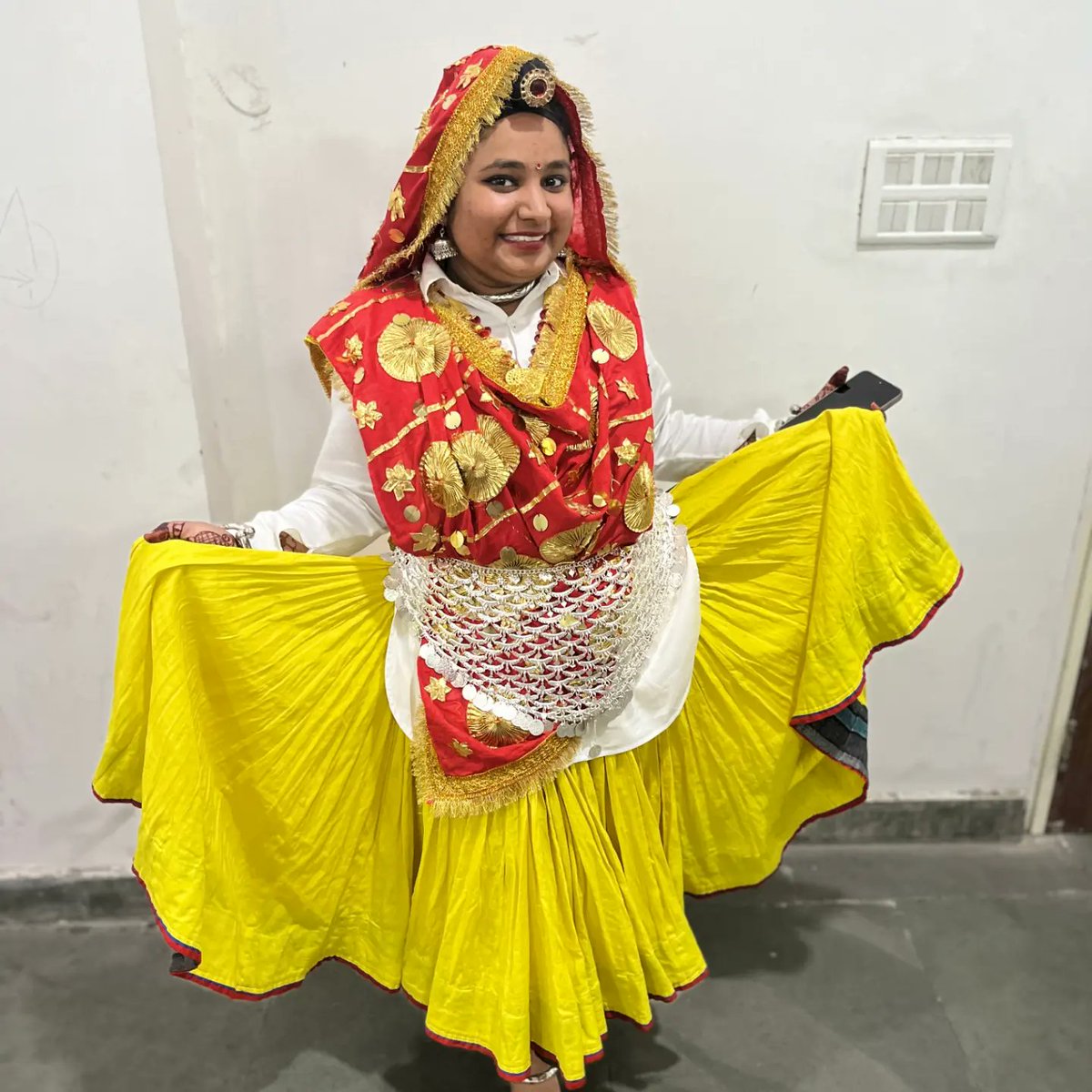 RebeckaAnnim's tweet photo. I’m a Haryanvi girl—I know how to both blush and growl. https://t.co/S9OX94hXi6
