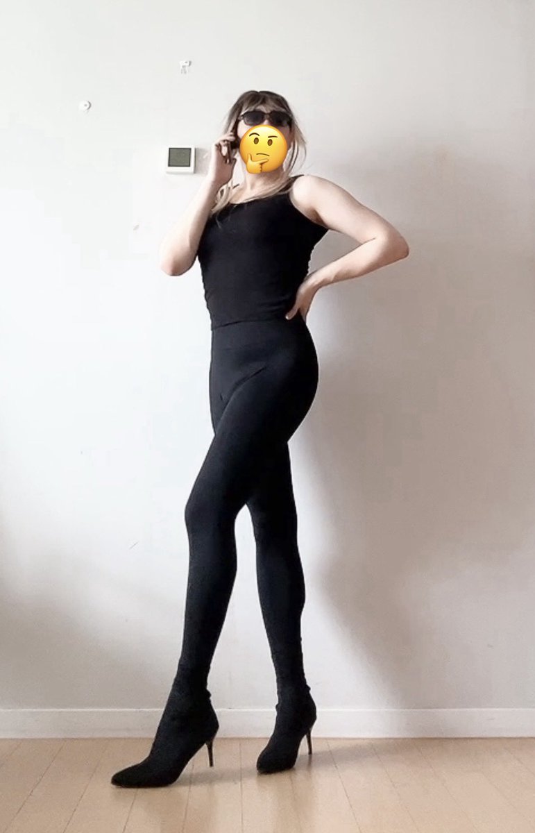 tighthigh0's tweet photo. 서윤희. 25세. 킴 카다시안 따라잡기 https://t.co/p7dxb0yOeQ