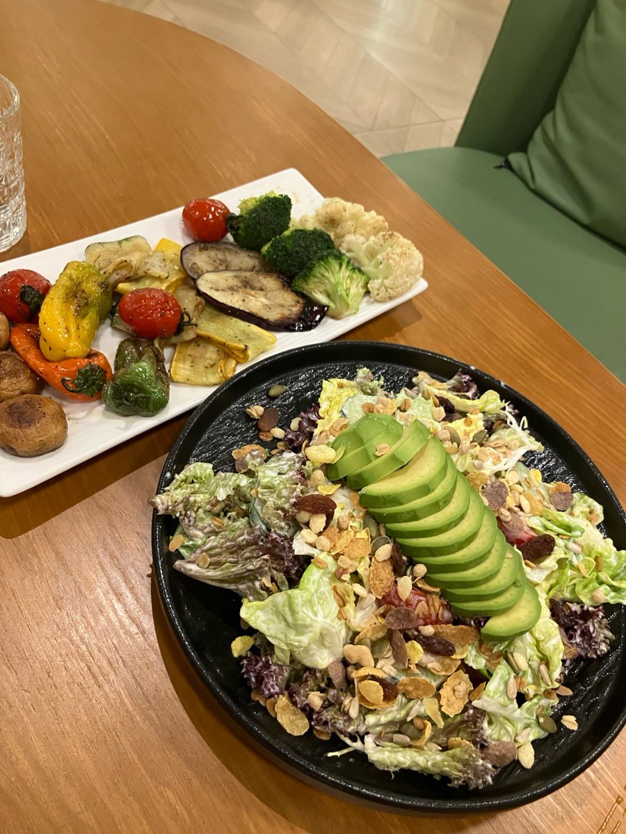 alinh427567's tweet photo. Small win today — cooked a full balanced meal after work, no takeout order needed! 1 less lazy night, more energy for tomorrow. https://t.co/Sn7iBmCHET