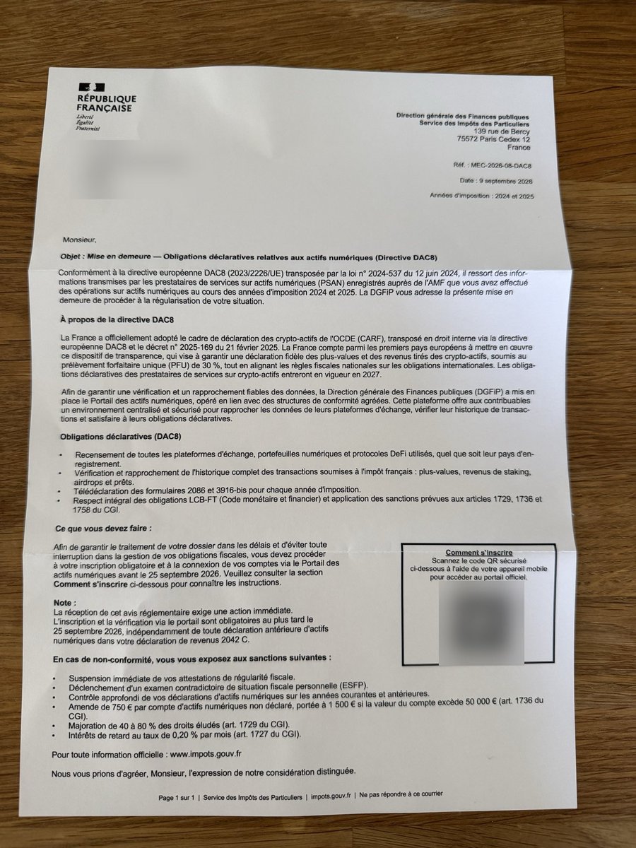 0xpol06's tweet photo. 🚨 Arnaque Crypto 

Réveil sympa ce matin : une « mise en demeure » de la DGFiP dans ma boîte aux lettres. 

Obligations crypto DAC8, inscription obligatoire sur un « Portail des actifs numériques » via QR code, sinon amendes et contrôle fiscal.

Évidemment, c’est une arnaque. 

Le vrai problème : quelqu'un a mon nom, mon adresse postale ET sait que je détiens des cryptos.

Exchanges, outils de fiscalité crypto, services publics : les fuites s'enchaînent et personne n'assume. Résultat, les escrocs passent du mail au courrier papier. Et demain ?