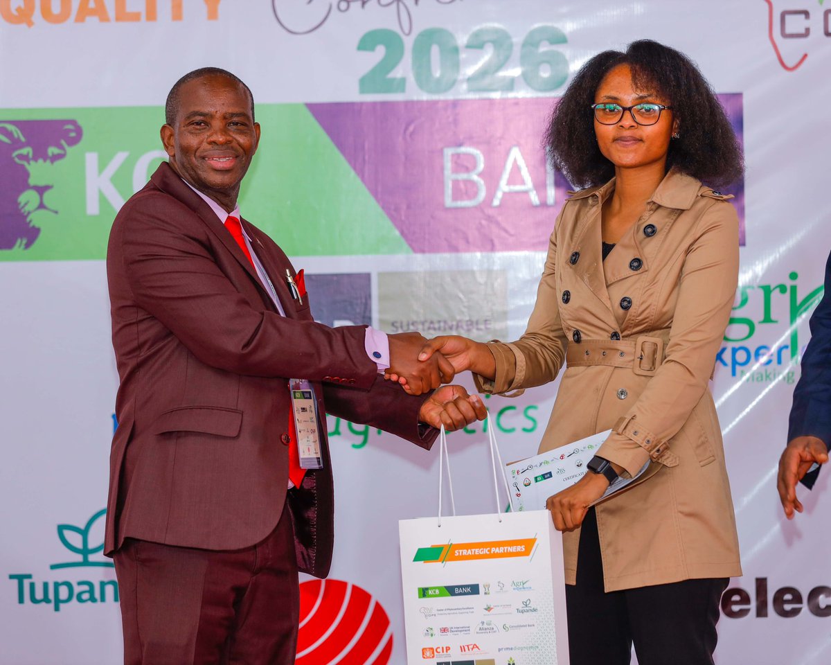 KephisKe's tweet photo. Essay and Video Competition winners, a vote of thanks by Mr. Ephraim Wachira, Deputy Director, Seed Certification, and a closing prayer by Ms. Faith Ndunge, Deputy Director, Trade and Standards.
#InternationalPhytosanitaryAndSeedQualityConference2026 #PlantHealth #SeedQuality https://t.co/6RQ28rutAV