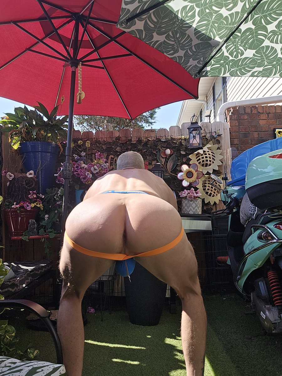 thedman28's tweet photo. Ass Ass Ass  😁 https://t.co/cIGh8FwwFK