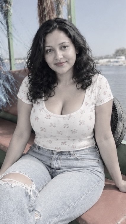 Priyarairdy's tweet photo. black and white 😛😛 https://t.co/ek1v6SjBeo