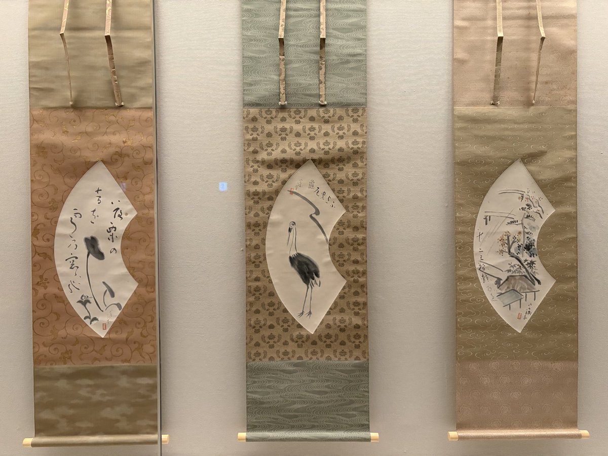 yajimaarta's tweet photo. 愛知県美術館コレクション展より小川芋銭の変形画面へのこだわり。扇面を縦に使うのは珍しいでしょう。 https://t.co/OuCSMen2t6
