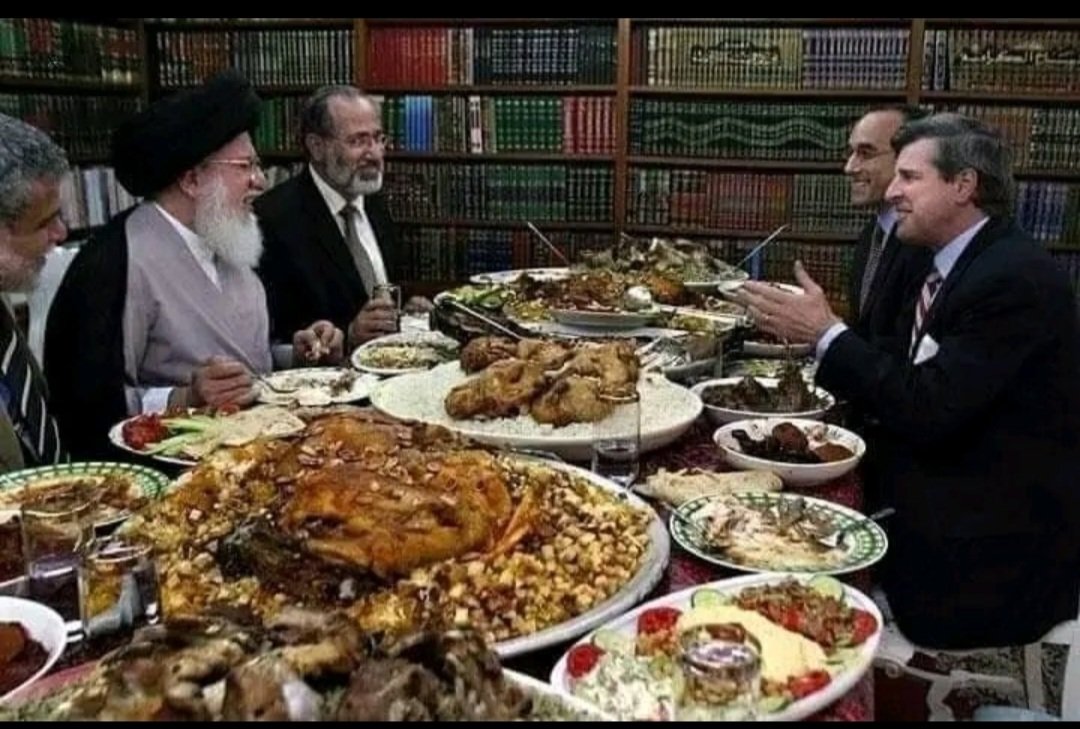 Ali65727954's tweet photo. @Alrubaye80a ولي الرافضة القرامطة السيد الصهيوني بول بريمر ارواحهم له الفداء https://t.co/307BwFudIP