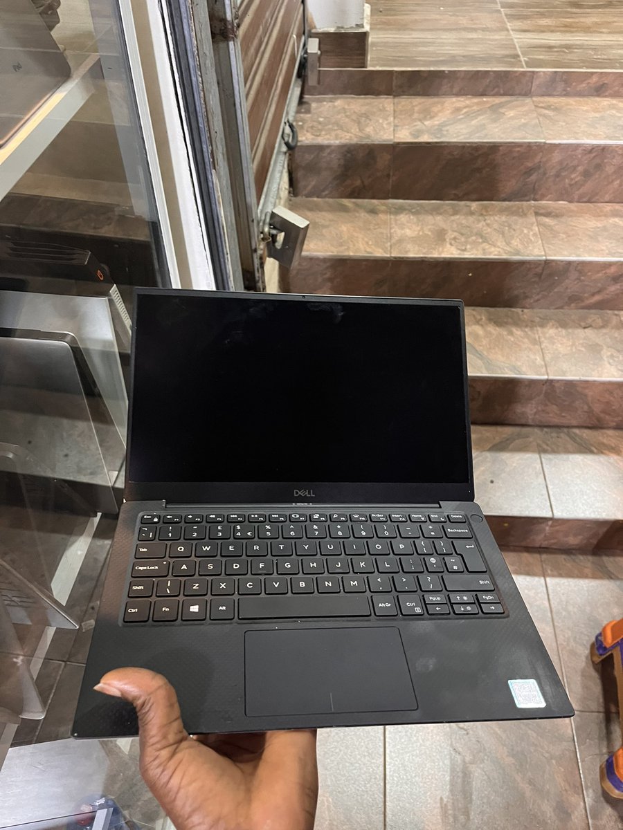 KrampahProf's tweet photo. @ksheldonstudios *Dell XPS 13 7390*
Core i7-10th gen
16 gig ram/512ssd
*Ghc5,800*
0507576086 https://t.co/J6nkdgvcTj