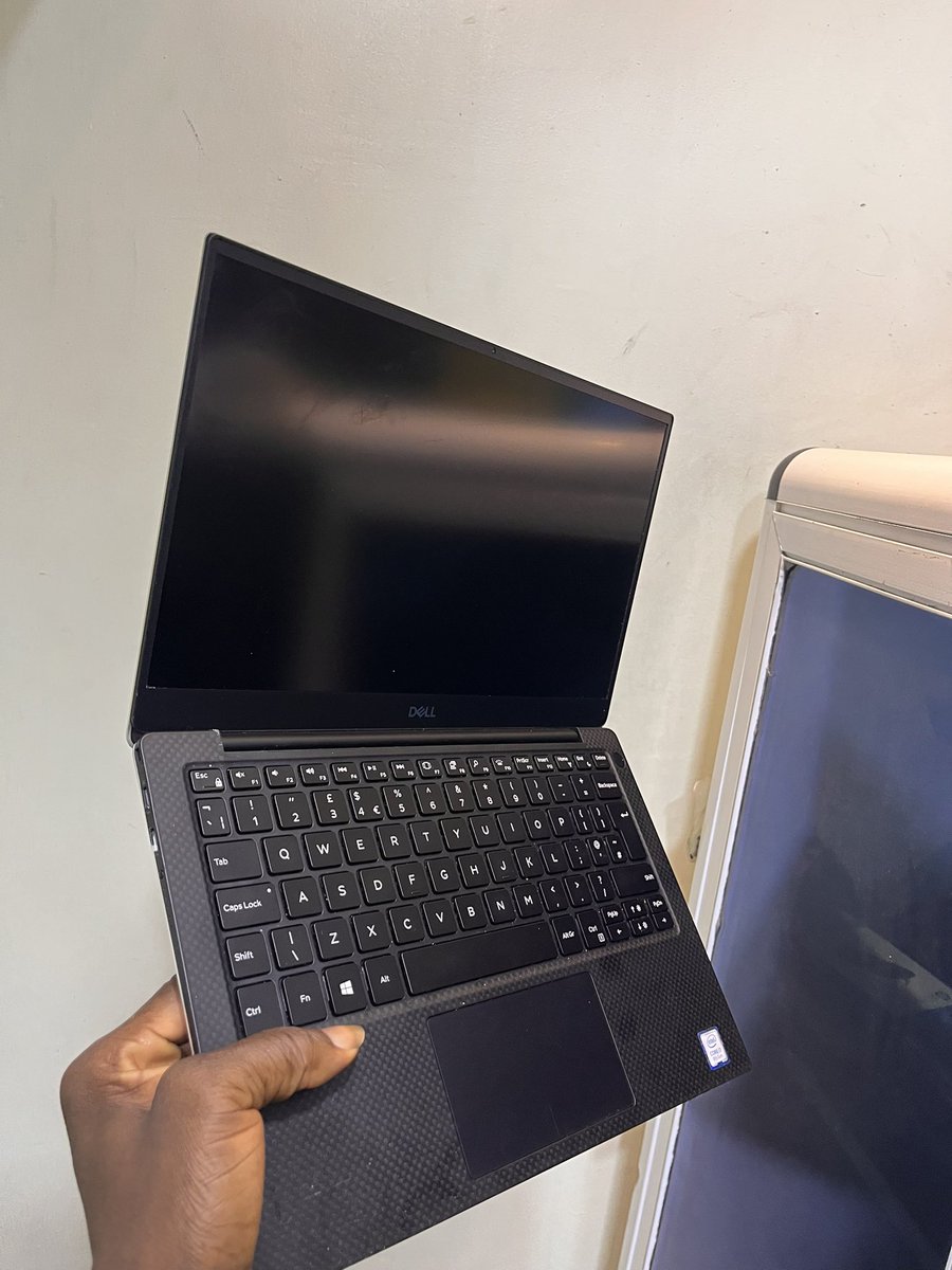 KrampahProf's tweet photo. @ksheldonstudios *Dell XPS 13 7390*
Core i7-10th gen
16 gig ram/512ssd
*Ghc5,800*
0507576086 https://t.co/J6nkdgvcTj