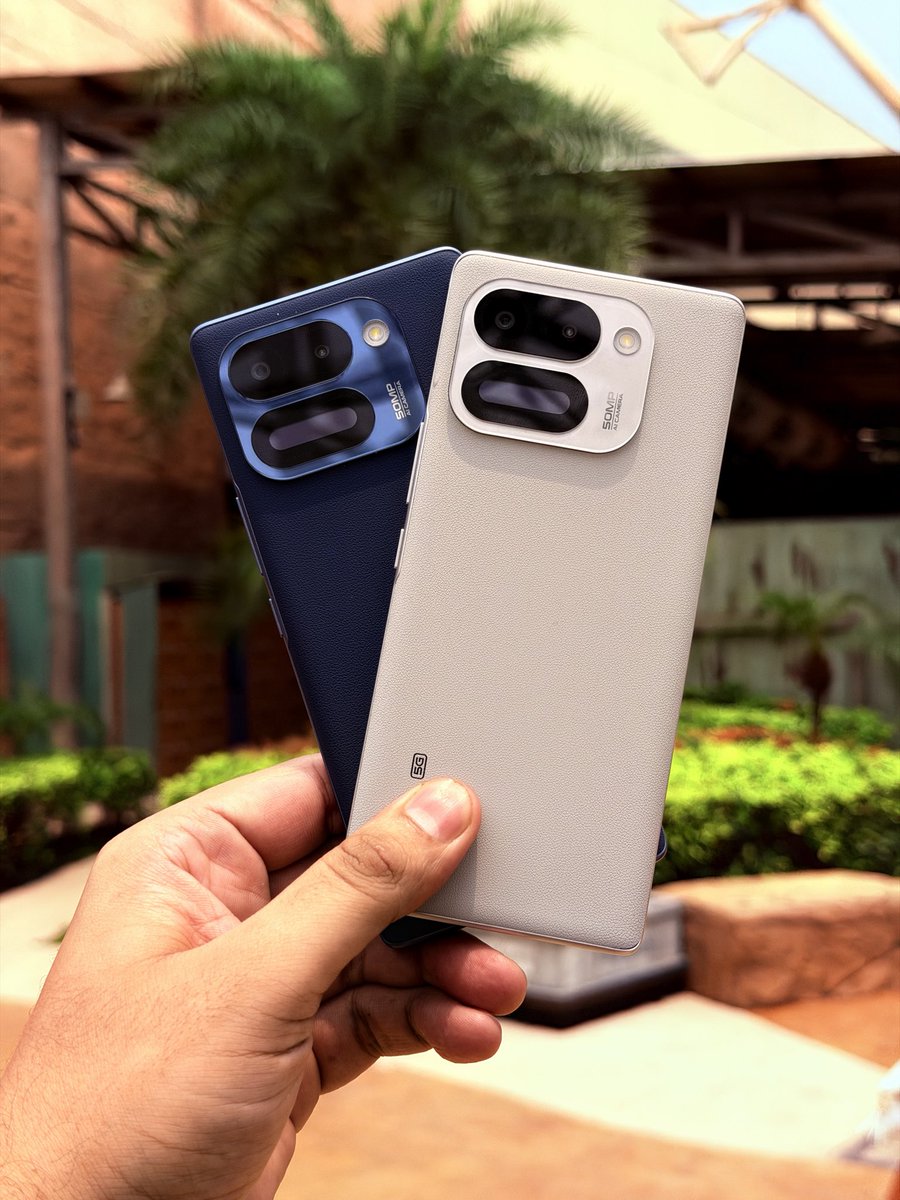 stufflistings's tweet photo. And, which color would you want me to giveaway? 😋

A. Makrana Ivory
B. Heritage Indigo https://t.co/Rw0cWi0cGr