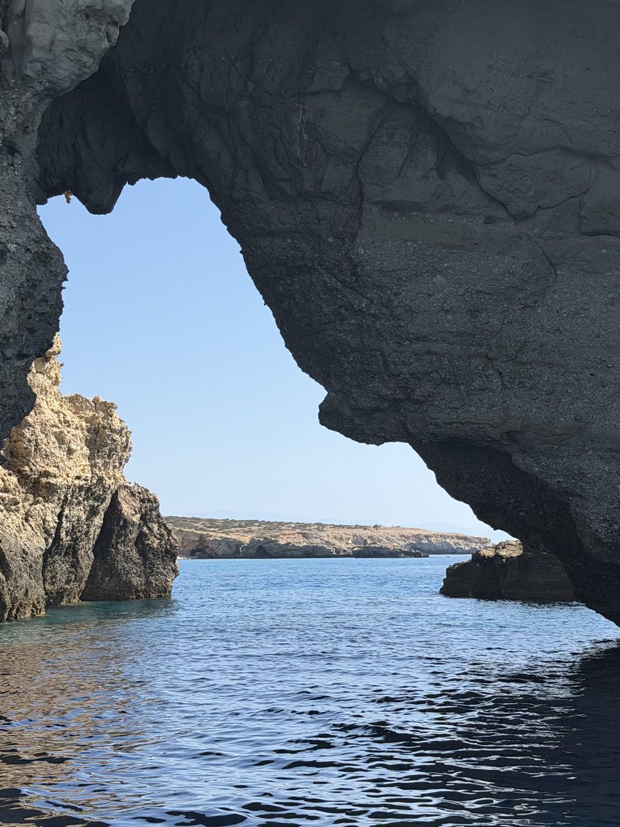 GZymbrakakis's tweet photo. Νήσο Γαύδο.
Παραλία Τρυπητή όπου είναι τοποθετημένη η τεράστια καρέκλα https://t.co/K5IMy0nVui