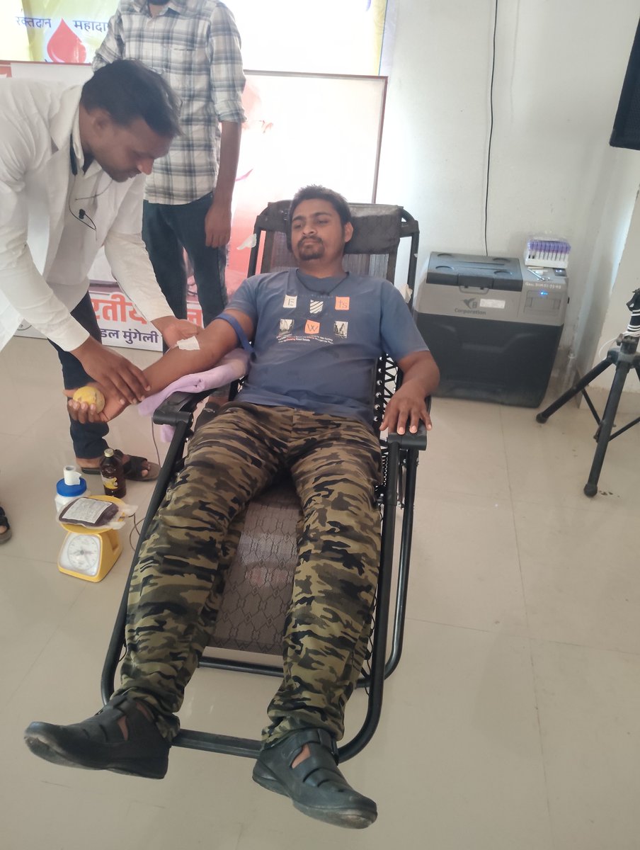Manishk3418's tweet photo. लोरमी विधान सभा के देवरहट मंडल के बूथ क्रमांक 288 ग्राम  पीपरखूंटा के दो युवा साथी  शत्रुघ्न कश्यप, करन यादव के द्वारा आज माननीय प्रधानमंत्री श्री नरेंद्र मोदीजी के जन्मदिन के अवसर पर भाजपा कार्यालय मुंगेली मे रक्त दान किया गया🙏
मनीष कुमार कश्यप
सरपंच- ग्राम पंचायत पीपरखूंटा https://t.co/SME2a6WToD