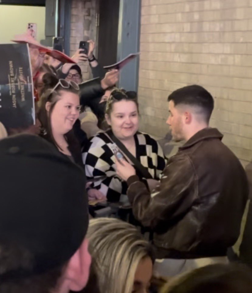 emily_skaggs13's tweet photo. happy birthday @nickjonas <3 u will always be famous 🫶❣️ https://t.co/XsMk1rgvow