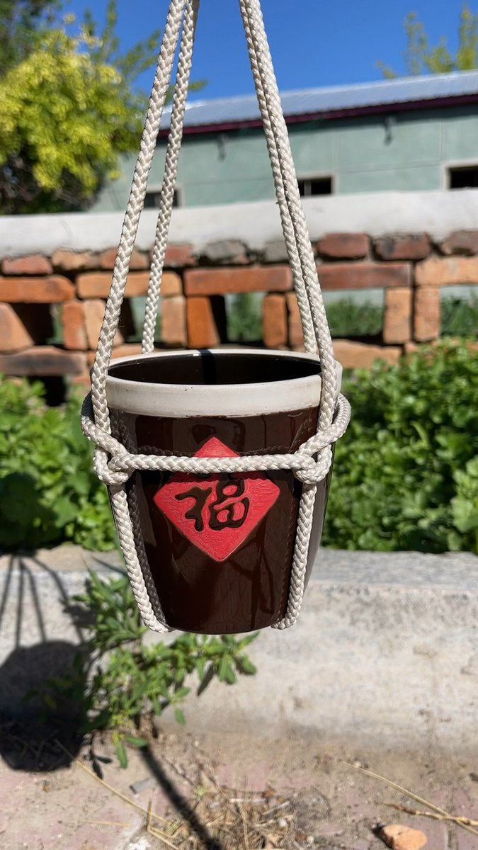 softz397499's tweet photo. Just nailed my first DIY macramé plant hanger! No fancy tools needed, just some cotton rope and YouTube tutorials  DIY is way more fun than buying pre-made ones, right， https://t.co/ZaEgrSLr6H