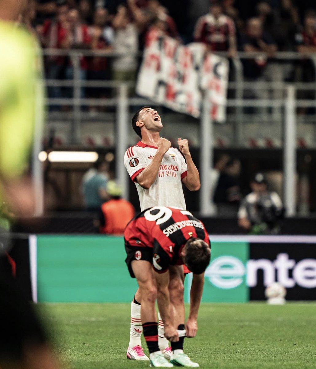 ivow7_slb's tweet photo. My CENTERBACK

ALESSANDRO CIRCATI 🇦🇺 https://t.co/S4MvZDdSSD