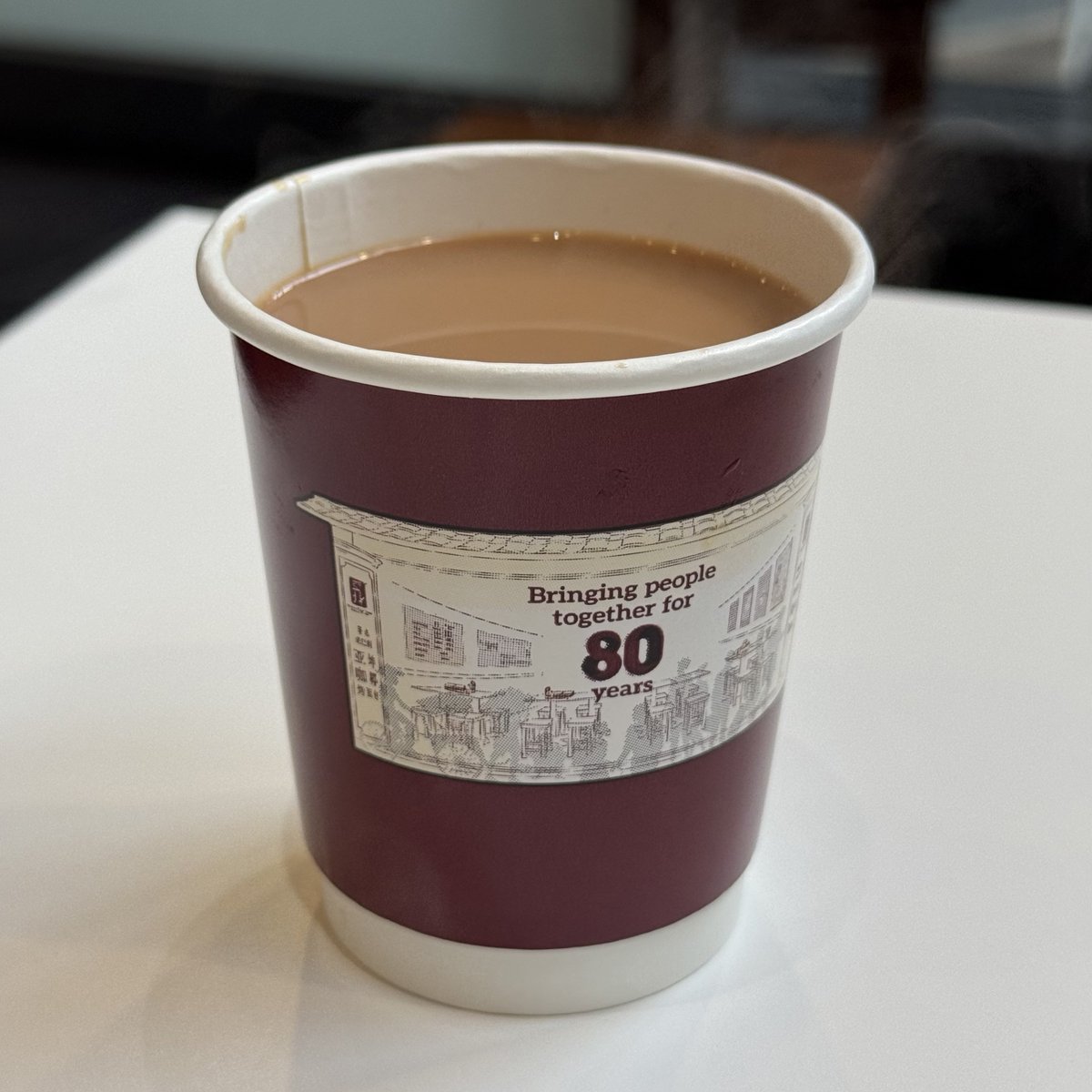 gang_m's tweet photo. 東京カレー万博、ビールやコーラは売ってたんだけど、ビリヤニのあとにはチャイを飲みたい日本人ゆえ、移動して亞坤でTehを飲む。 https://t.co/Qvzp4H0s36