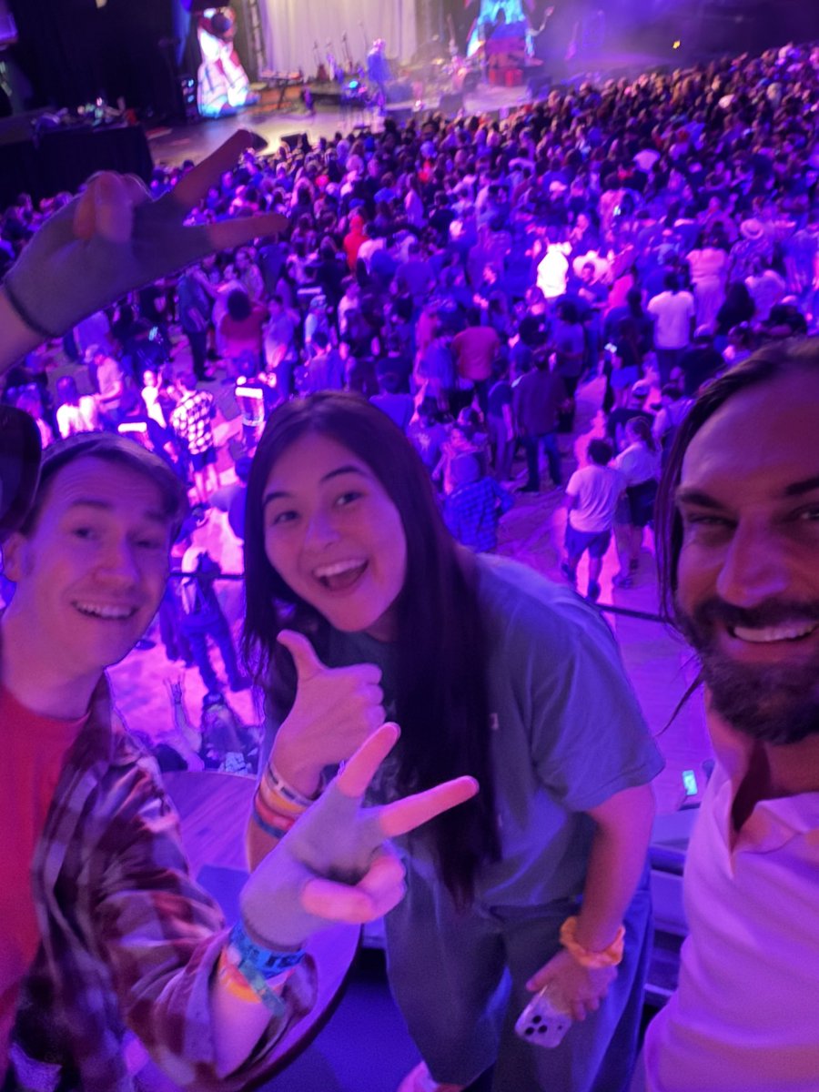 Tergliafera's tweet photo. Closed the Fireworks shop to take the best daughter in the world to see @starbomb !#yoimiya #yoimiyasdad @JennyYokobori https://t.co/uvugYJNPwf