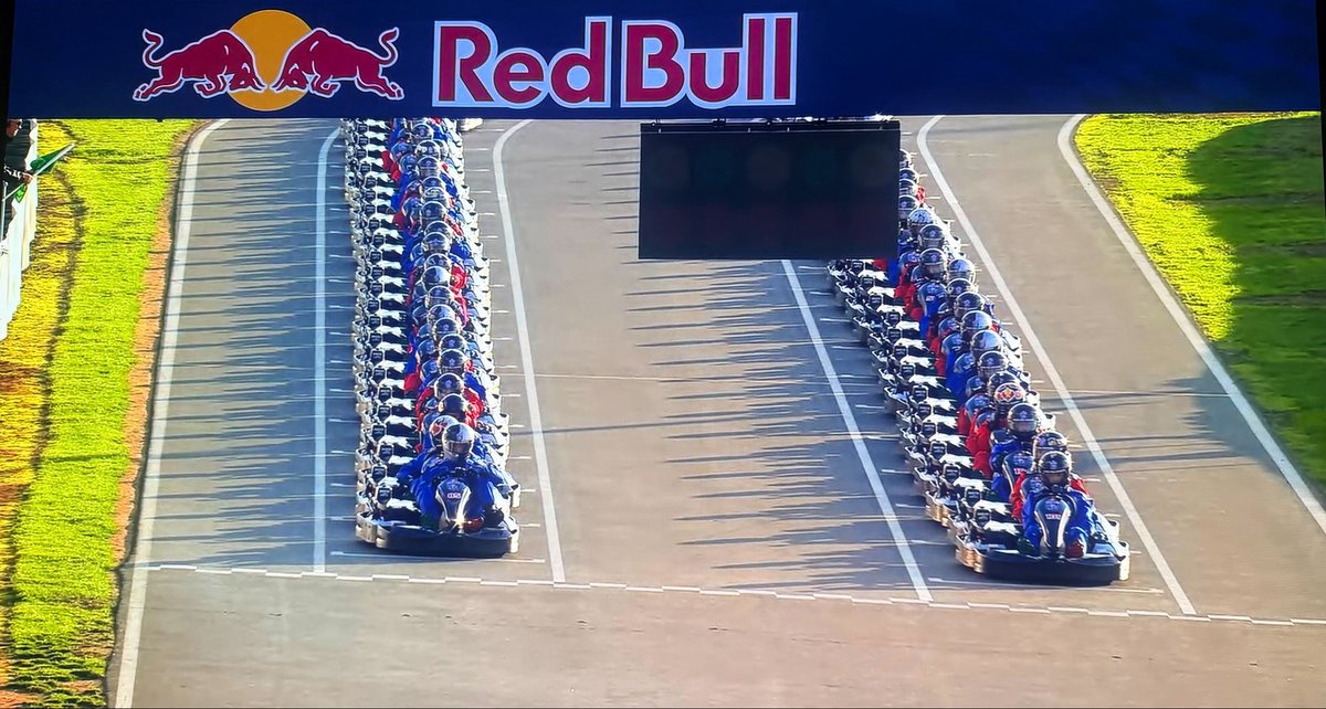 ashxlayne's tweet photo. How fun this was to watch! He also reminded everyone why he is the GOAT, and he dominated. #maxvs100 https://t.co/ZV5NIecNmj