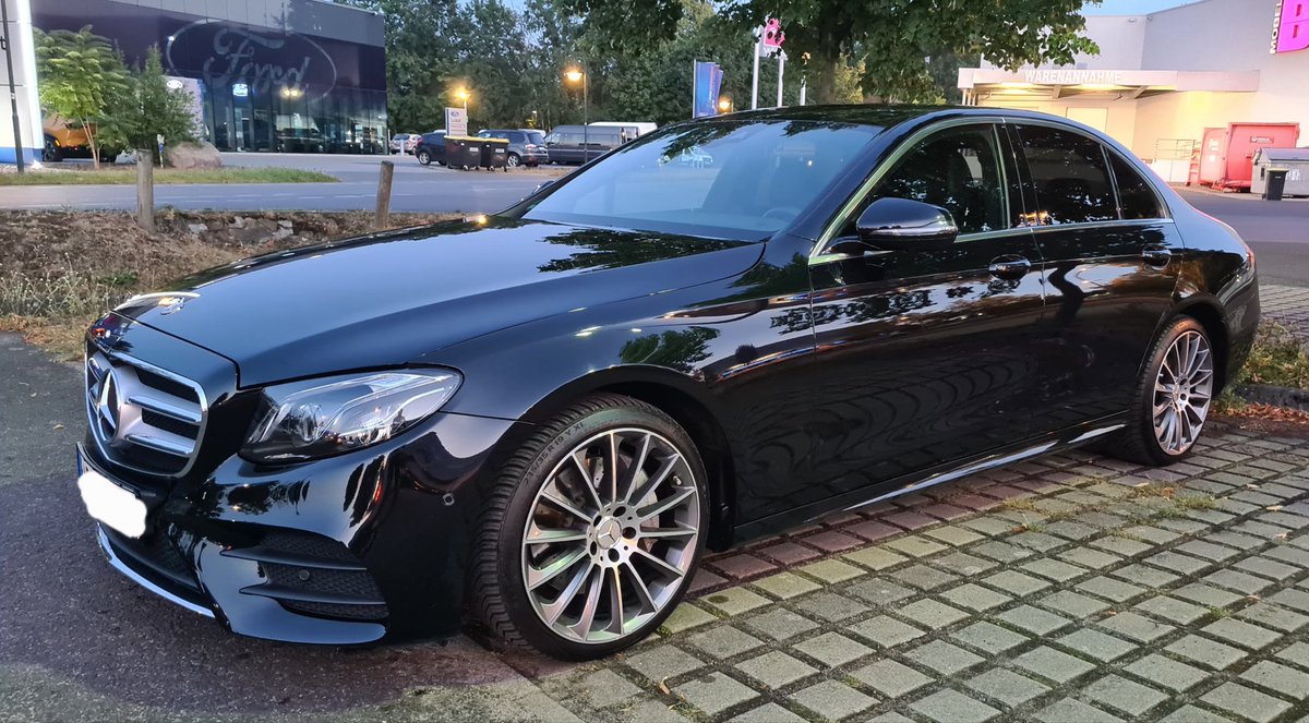 Space_X_7777's tweet photo. @MooreDividends Ich liebe dieses Auto. Während Corona günstig geschossen und könnte jetzt mit minimalem Verlust verkaufen. Bis jetzt null Probleme gehabt. Tanken pflegen und genießen. 😋 https://t.co/UUvQ5990Ij