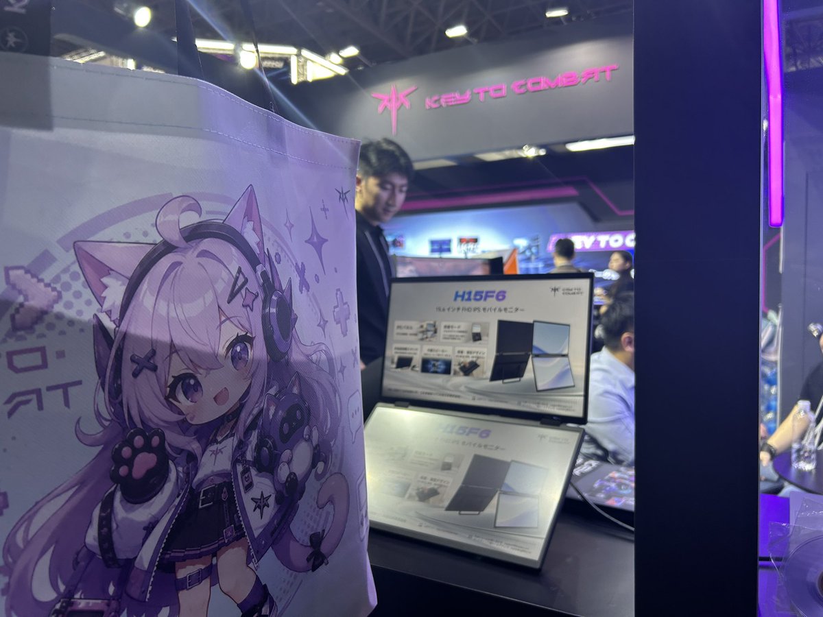 ruten_games's tweet photo. ショッパーかわいい〜🥰
でかマウスパッドとクリーナーもget💕
#KTC #KEYTOCOMBAT #TGS2026 https://t.co/5M6uLcGiNw