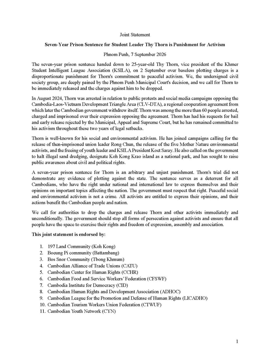 IFEX's tweet photo. #Cambodia 🇰🇭 Civil society groups, including @cchrcambodia, condemn the 7-year prison sentence for student leader Thy Thorn over “baseless” plotting charges related to online &amp; public protests opposing the Cambodia-Laos-Vietnam Development Triangle Area.

https://t.co/cHmNIzwvqZ https://t.co/DGk6rDXATk