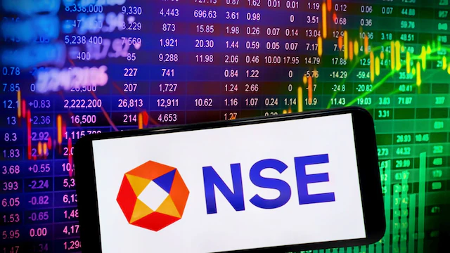 CNBCTV18Live's tweet photo. #NSEIPOUpdate | NSE IPO Opens For Subscription https://t.co/YVNo5Gds5I