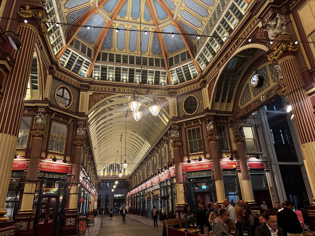 surpluscaffeine's tweet photo. Photo from last night. Out late after work dinner. https://t.co/CcZkFweFLH