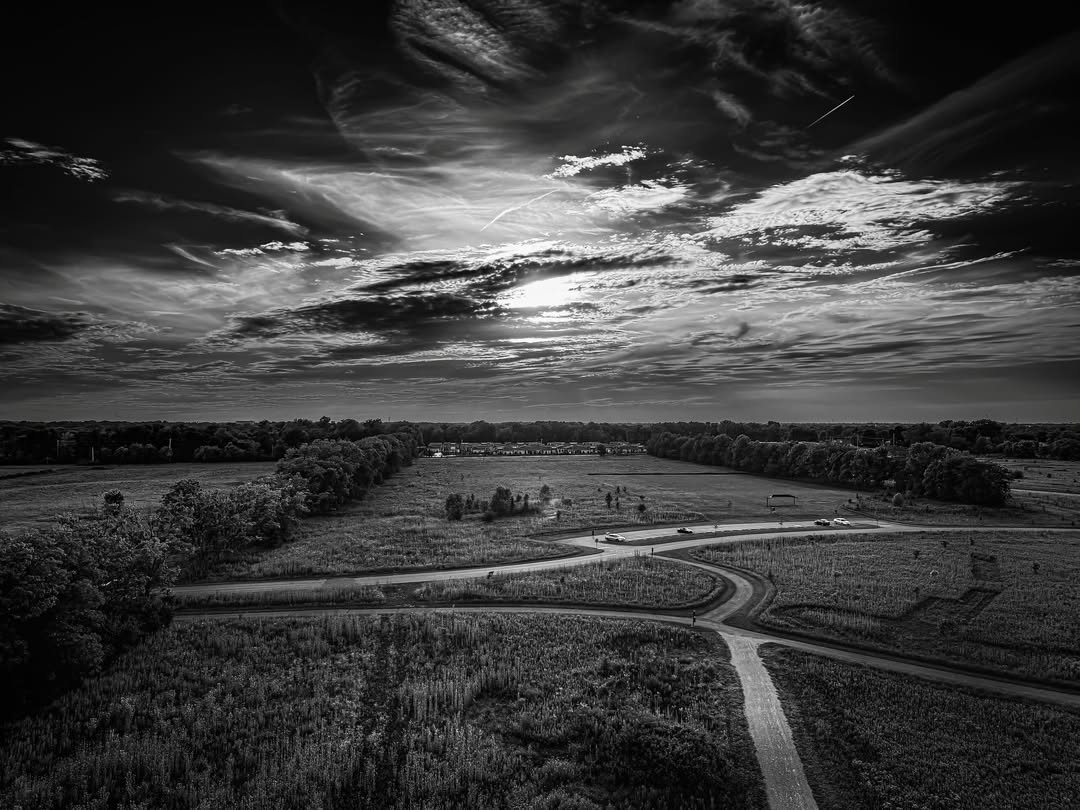 AntoninaSc5d's tweet photo. Making the main account a photo home. No second account anymore. Cars, parks, light—whatever feels like a frame. More daylight work coming. Which one are you keeping: 1–4? https://t.co/Cmqx2sOwmE