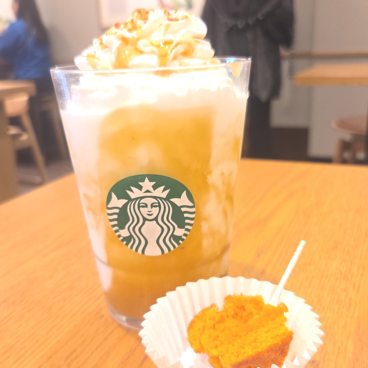 neruko_g's tweet photo. やっと飲みました！芋フラペチーノ！！
スタバのフラペチーノはあまり趣味が合わないのでのまないけど、芋フラペチーノだけは毎年楽しみにしてる！

いつかの芋けんぴ入ってるやつ好きだったなぁ https://t.co/QWa7S4mWBE