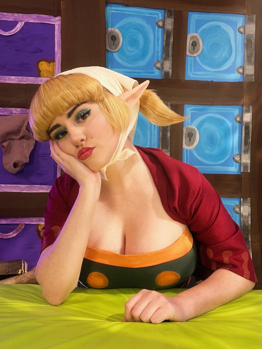 sweetnayru_'s tweet photo. God I love peatrice from skyward sword,,, another throwback to this cosplay! Never shared these pics… #skywardsword #cosplay #peatrice #zeldacosplay https://t.co/fb6eu2WS2i