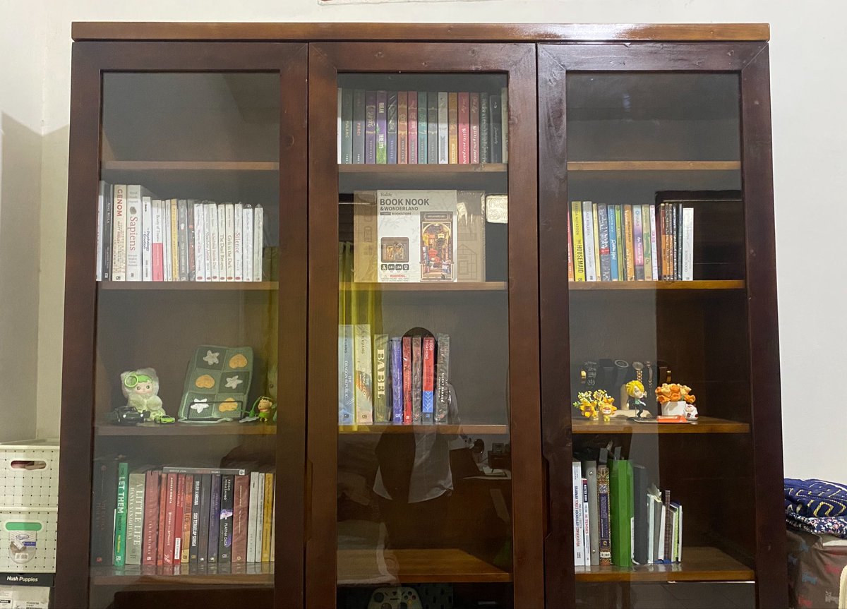 Indiramnk1's tweet photo. @Briellefine Still waiting for couple of books https://t.co/t2hu92JYfI