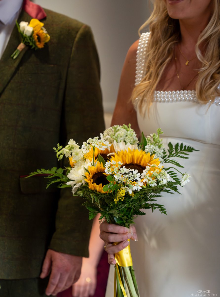 LouisaCowick's tweet photo. Capturing honest, romantic moments for couples who want their love story documented. https://t.co/eeHh49Ckjv