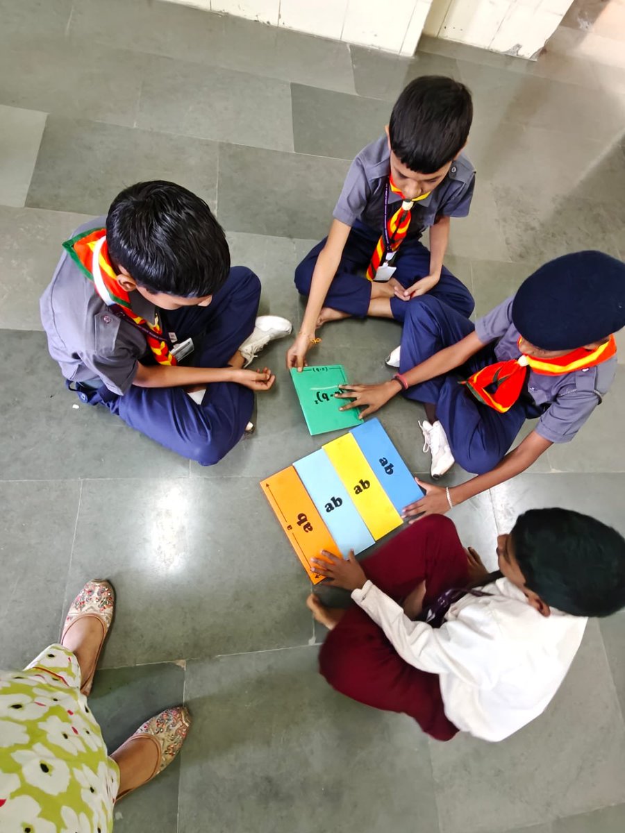 emrsdnh's tweet photo. NEP 2020 की भावना के अनुरूप शिक्षकों द्वारा Activity-Based Teaching &amp; Learning को प्रभावी रूप से अपनाया जा रहा है।
विभिन्न गतिविधियों और सहभागितापूर्ण शिक्षण के माध्यम से विद्यार्थियों को करके सीखने, सोचने और रचनात्मकता विकसित करने के अवसर प्रदान किए जा रहे हैं। @NESTSHQ https://t.co/SUsDvIiv4e