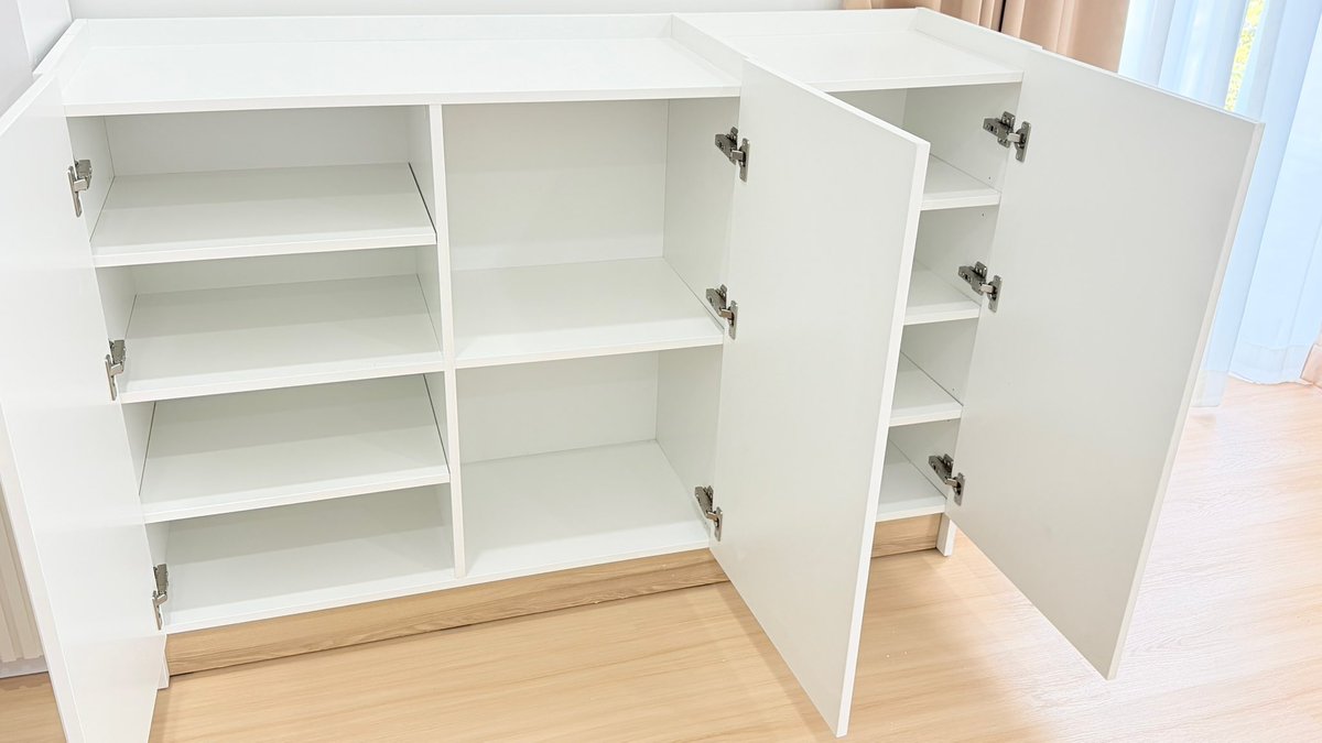 WiJupiter's tweet photo. 📍จุได้เยอะๆๆๆๆ ลิ้นชักกว้าง+ยาวตามใจชั้นตู้สั่งทำของIKEA อีกข้างช่องกว้างๆยาวๆเอาไว้เก็บไฟถ่ายงาน

📍อีกตู้ชอบทรงมินิมอลเลือกให้เข้ากับโทนห้อง ของต SB Design Square จุของได้เยอะมากกชั้นกว้าง+ลึกข้างบนวางของตกแต่งได้อีก ชอบสีคุมโทนห้องดี✨🤍 ช่างมาส่งให้ถึงบ้านพร้อมต่อให้ด้วย👏🏼 https://t.co/FAVqpFfOyS