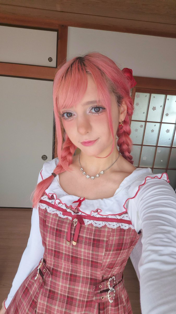 aPomello_'s tweet photo. イエイ今週末が楽しみ〜！🎀
みんなは週末何する予定〜？✨ https://t.co/Kb4dlm5i4e