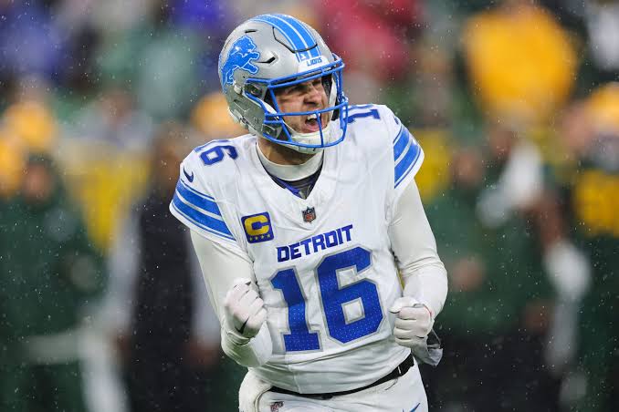 MorrowSports's tweet photo. BEST BETS, #NFL Thursday Night Football — Lions-Bills 🧵

Jared Goff O 35.5 Pass Attempts.

He was at 39 last week, and CJ Stroud was at 38 against the Bills. This is projected to be the highest-scoring game of the week, and I expect Detroit to play from behind and throw a lot. https://t.co/L75FVBApJi