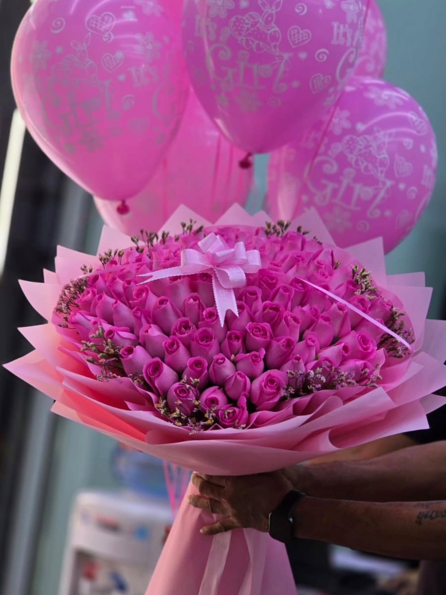 ReginaldFecn's tweet photo. Pretty in pink, wrapped with love and delivered with care. 💗🌹 Because every celebration deserves a bouquet they'll never forget. https://t.co/Om2o2R9L7x