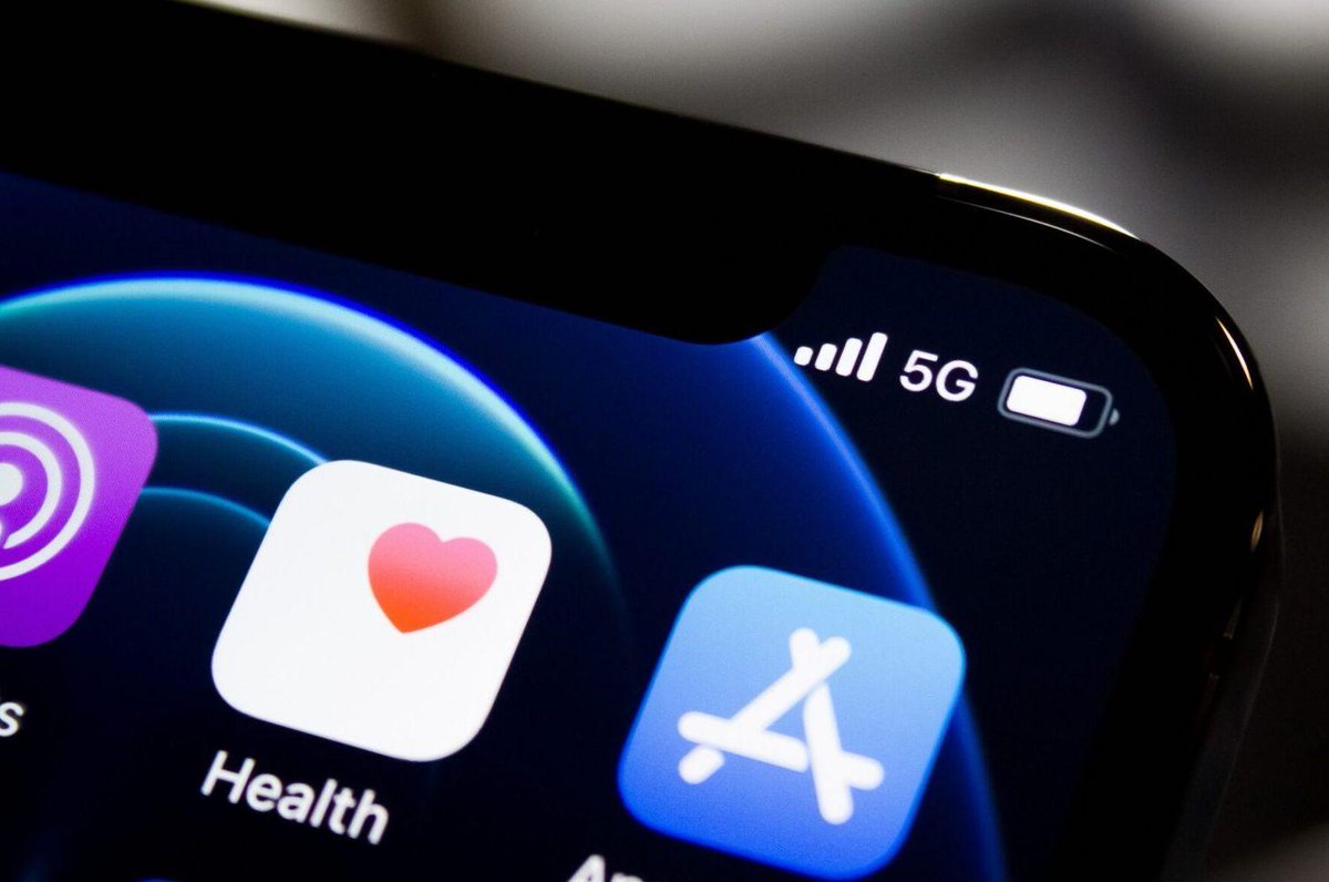 geepis's tweet photo. 5G has launched in parts of Russia, but iPhone users are still waiting for confirmed access. A 5G icon alone may not mean a real connection: Apple must enable carrier support before the network works fully.

Read more: https://t.co/uNdbYaMuIw https://t.co/PWJoliQEo1