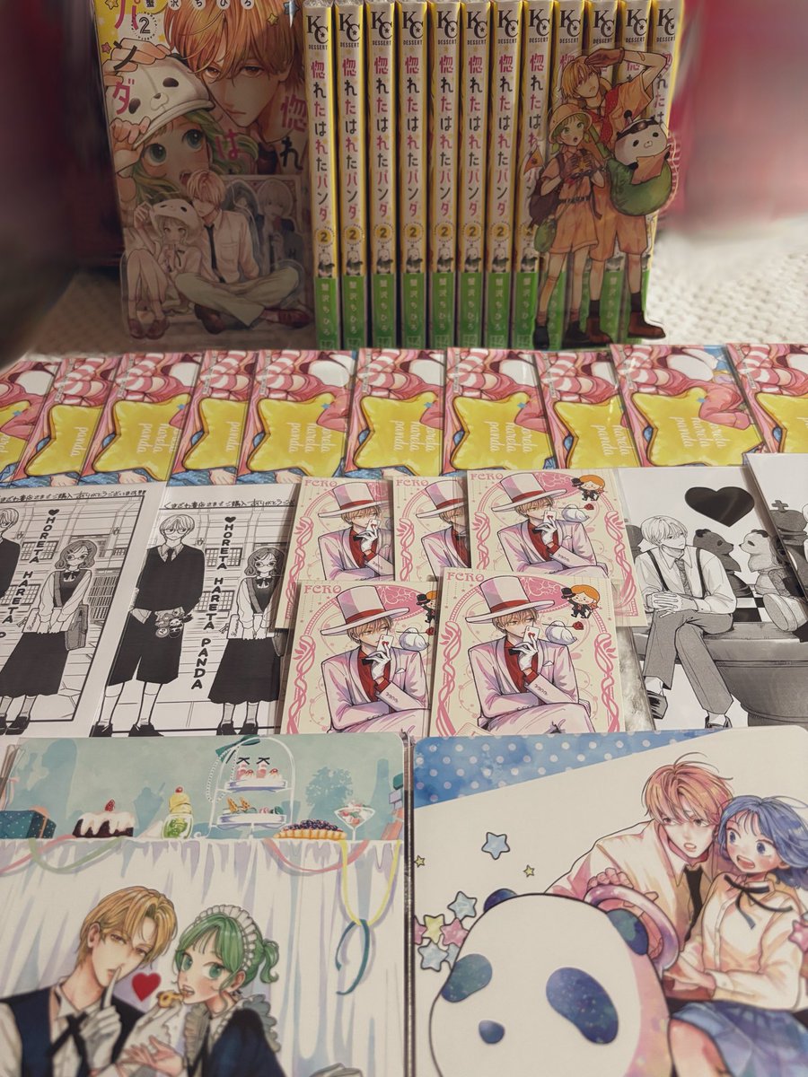 rai_35_88's tweet photo. ｡ﾟﾟ･｡･ﾟﾟ。｡ﾟﾟ･｡･ﾟﾟ。｡ﾟﾟ･｡･ﾟﾟ。
2巻発売おめでとうございます 🐼
　ﾟ･｡･ﾟ　　 ﾟ･｡･ﾟ　　　ﾟ･｡･ﾟ

生方さんかっこよくて𝑩𝑰𝑮 𝑳𝑶𝑽𝑬♡
今回も特典盛りだくさんでありがとうございます！！

#惚れたはれたパンダ
@cani_sawa 先生 https://t.co/ZjMnEp1R1g