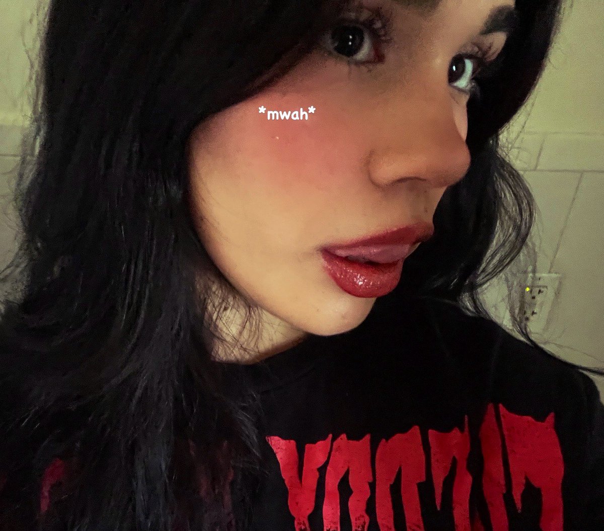 luv_3evee's tweet photo. fuck yeaa https://t.co/aSODNYtAQP