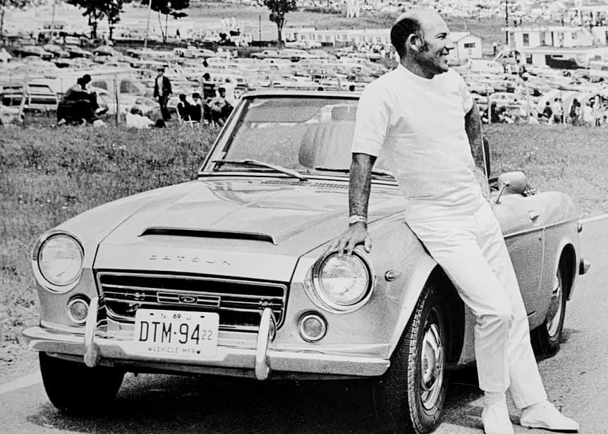 JapaneseIcons's tweet photo. Remembering racing legend Sir Stirling Moss, the greatest driver never to win the #FormulaOne World Championship, born #OnThisDay in 1929.
📷 Stirling tests a Datsun 2000 in 1969.
#StirlingMoss #Formula1 #F1
#DatsunFairlady #ダットサンフェアレディ https://t.co/FxE4flBduA