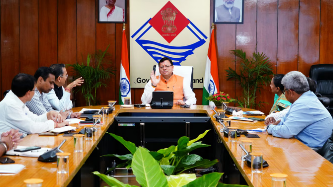 sandeshdunia's tweet photo. देहरादून में पर्यटन विभाग की पहल पर होमस्टे संचालकों को इको-फ्लावर बैज दिया जाएगा। इसके लिए होमस्टे की ग्रीन मान्यता 10 निर्धारित मानकों के आधार पर परखी जाएगी। पर्यावरण संरक्षण, ऊर्जा बचत, जल प्रबंधन, स्वच्छता और कचरा निस्तारण जैसे पहलुओं का मूल्यांकन होगा#pushkardhami #uknews https://t.co/eqfYpSz5M2