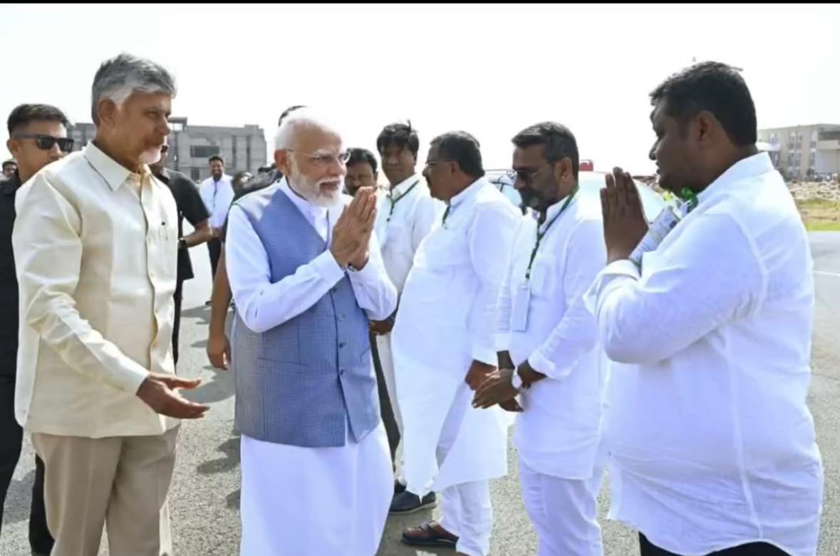 IKodumur's tweet photo. #HAPPYBIRTHDAYPMSIR @narendramodi 
@BOGGULADAS44461 https://t.co/lu0Be7BmTf